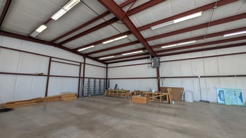 13566967