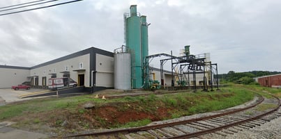 10677316
