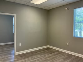 10702543