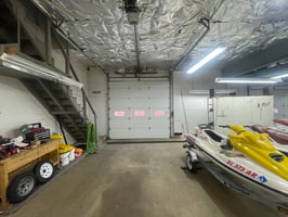 10756105