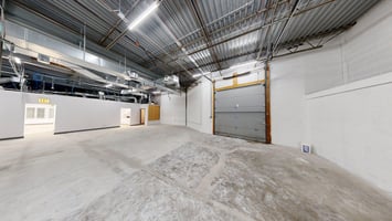 3295524