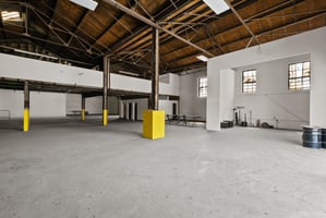 10823906
