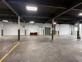 3670423