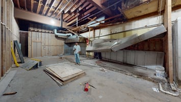 2843876